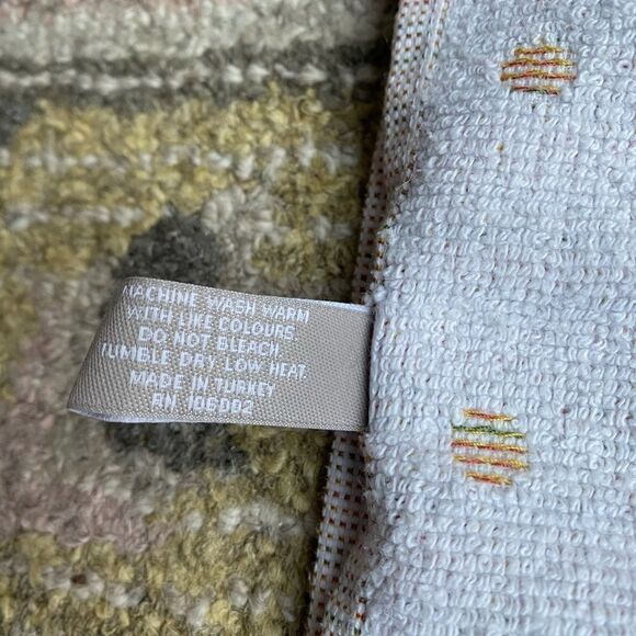 Ladinne Striped Dots Hand Towels - Picture 3 of 6